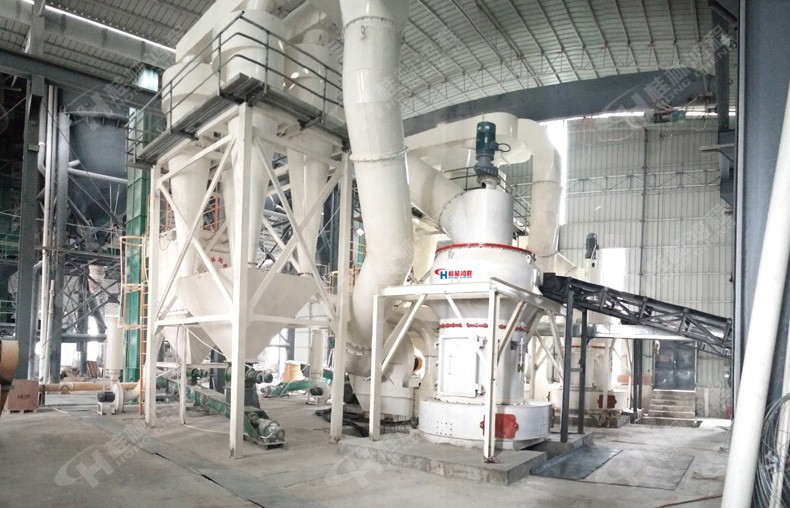 　湖北某廠采購了桂林鴻程的高鈣石粉機器，60-900目粉日產(chǎn)量500噸以上
