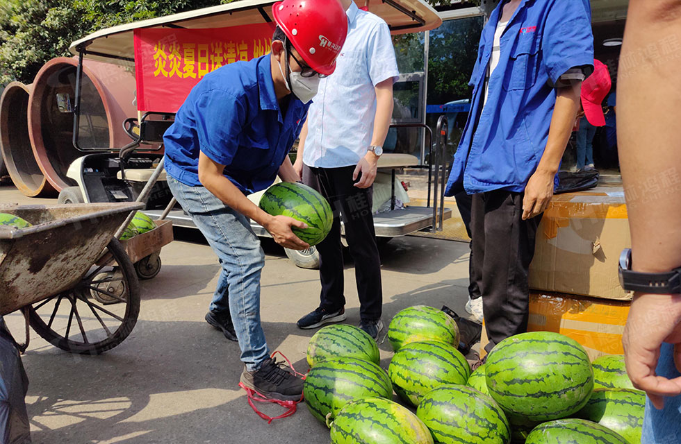 夏日送清涼，溫情暖人心！桂林鴻程工會開展“夏日送清涼”慰問活動